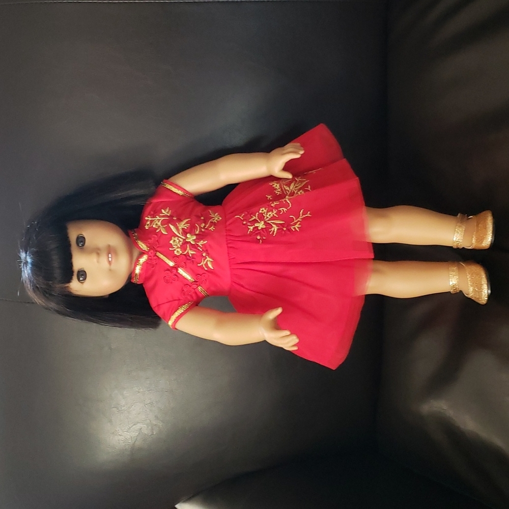Rare & Retired American Girl Doll Ivy Ling with Lunar New Year Outfit